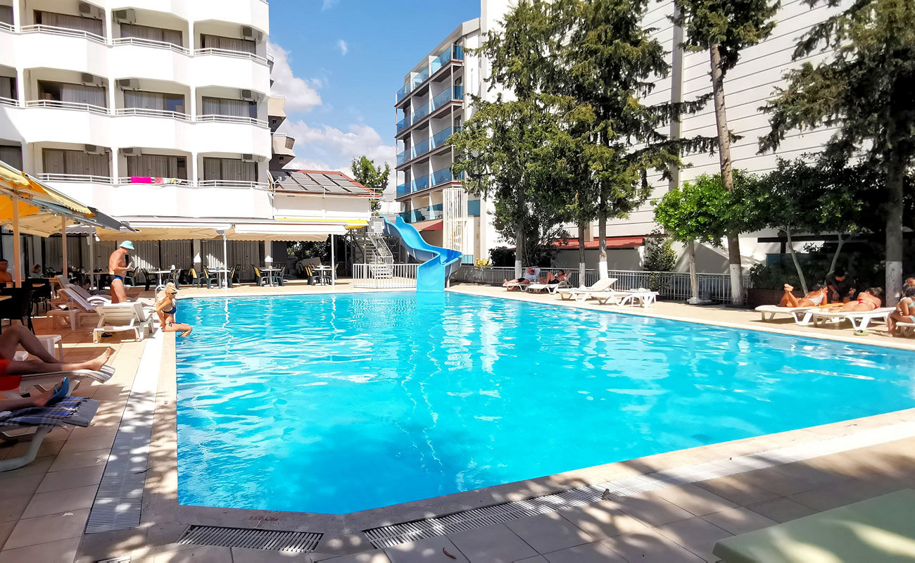 Intermar Hotel Swimming Pool